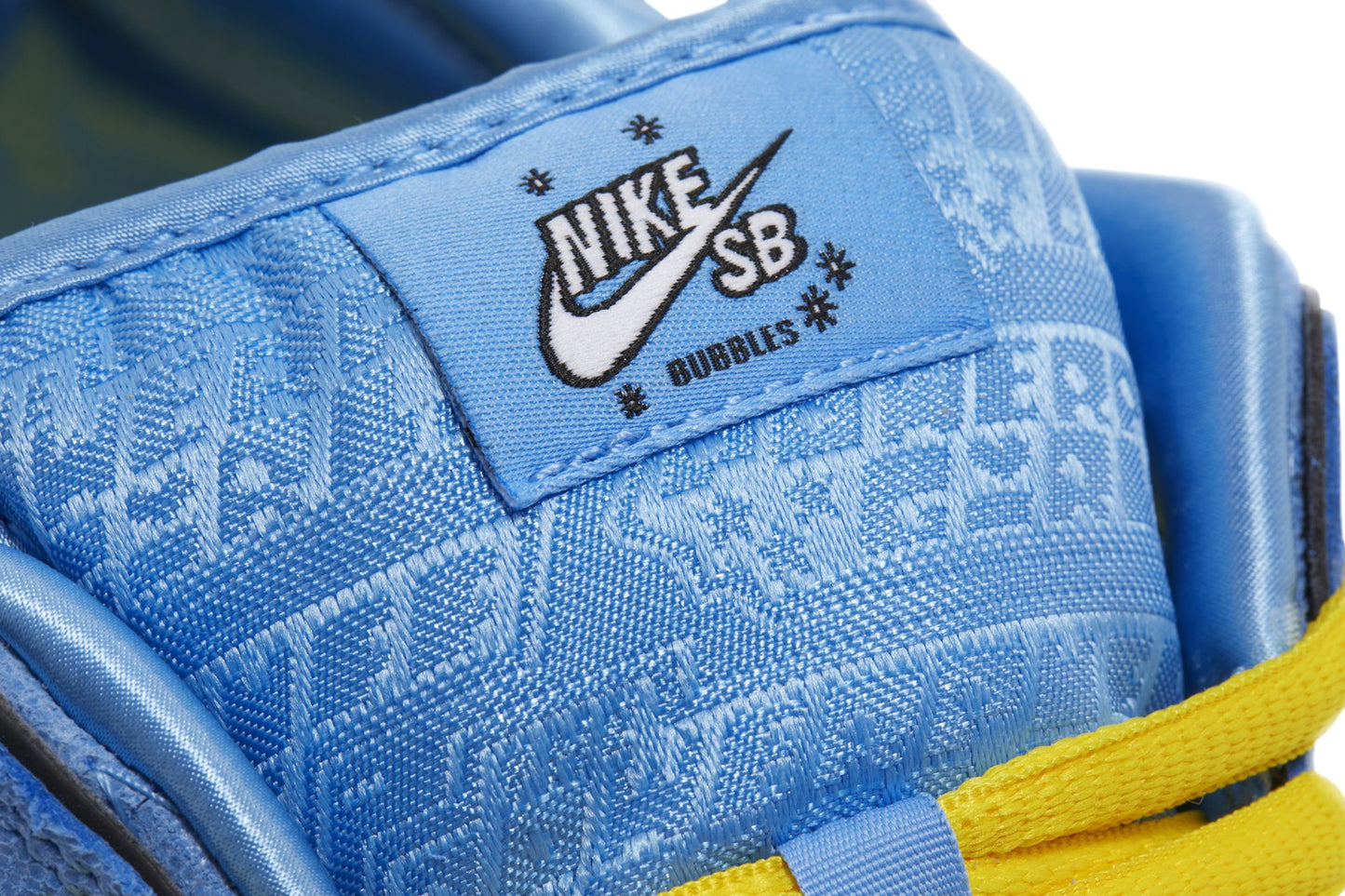 The Powerpuff Girls x Dunk Low Pro SB QS 'Bubbles'