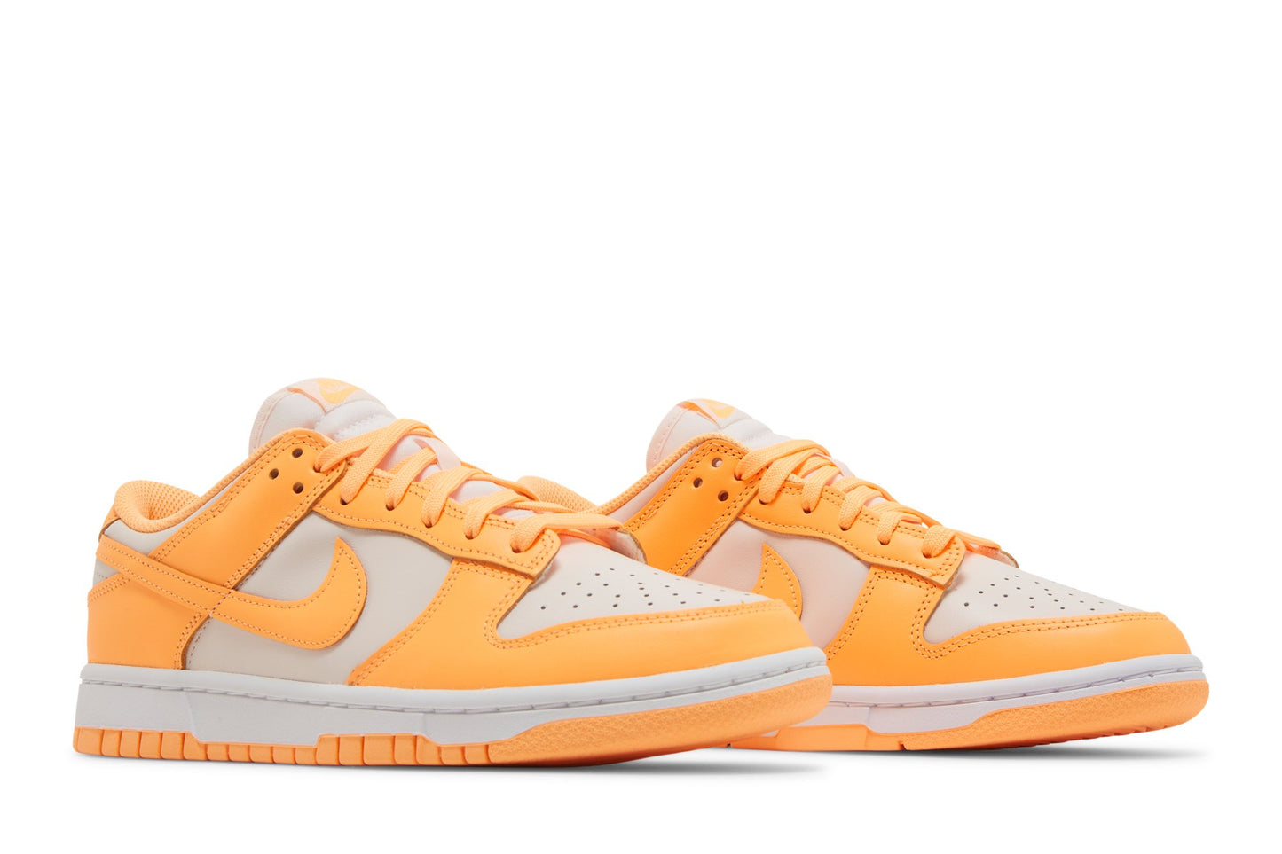 Wmns Dunk Low 'Peach Cream'