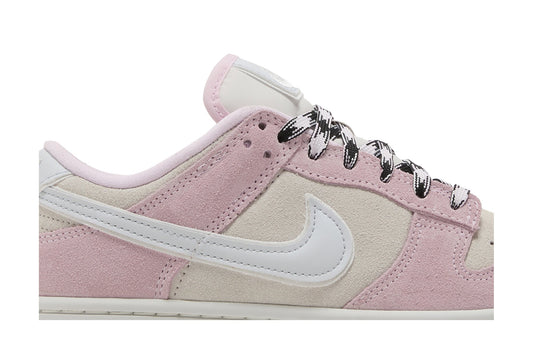 Wmns Dunk Low LX 'Pink Foam'